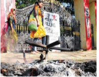 attack-on-maharaja-college-principal